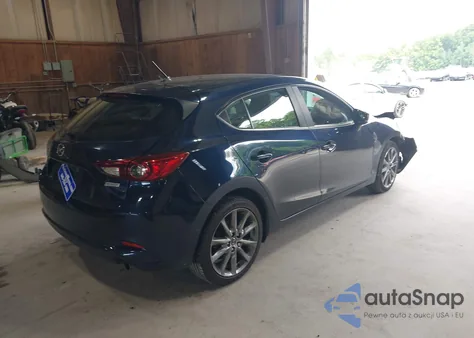 2018 Mazda Mazda3 Touring из США, поврежденный, VIN 3MZBN1L36JM177007